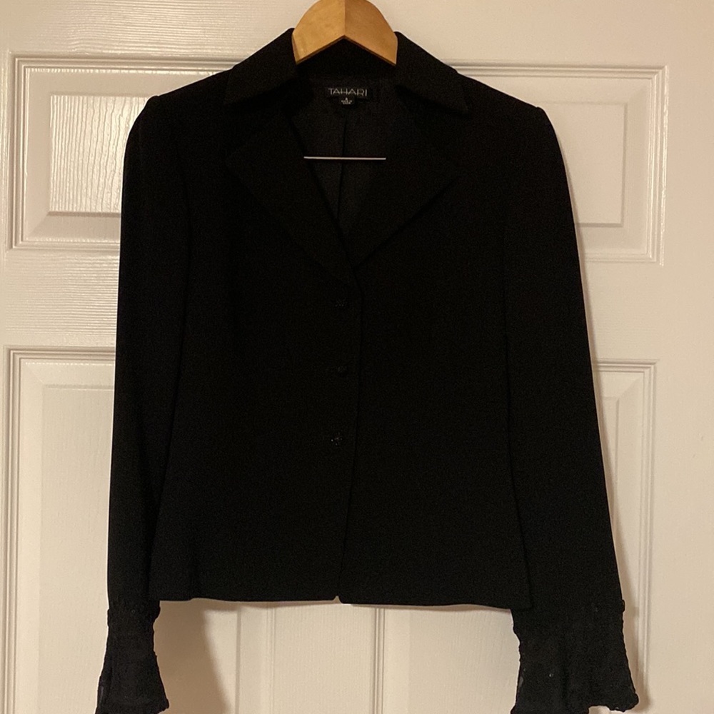 New dressy black Tahari suit - NWOT - Picture 2 of 10